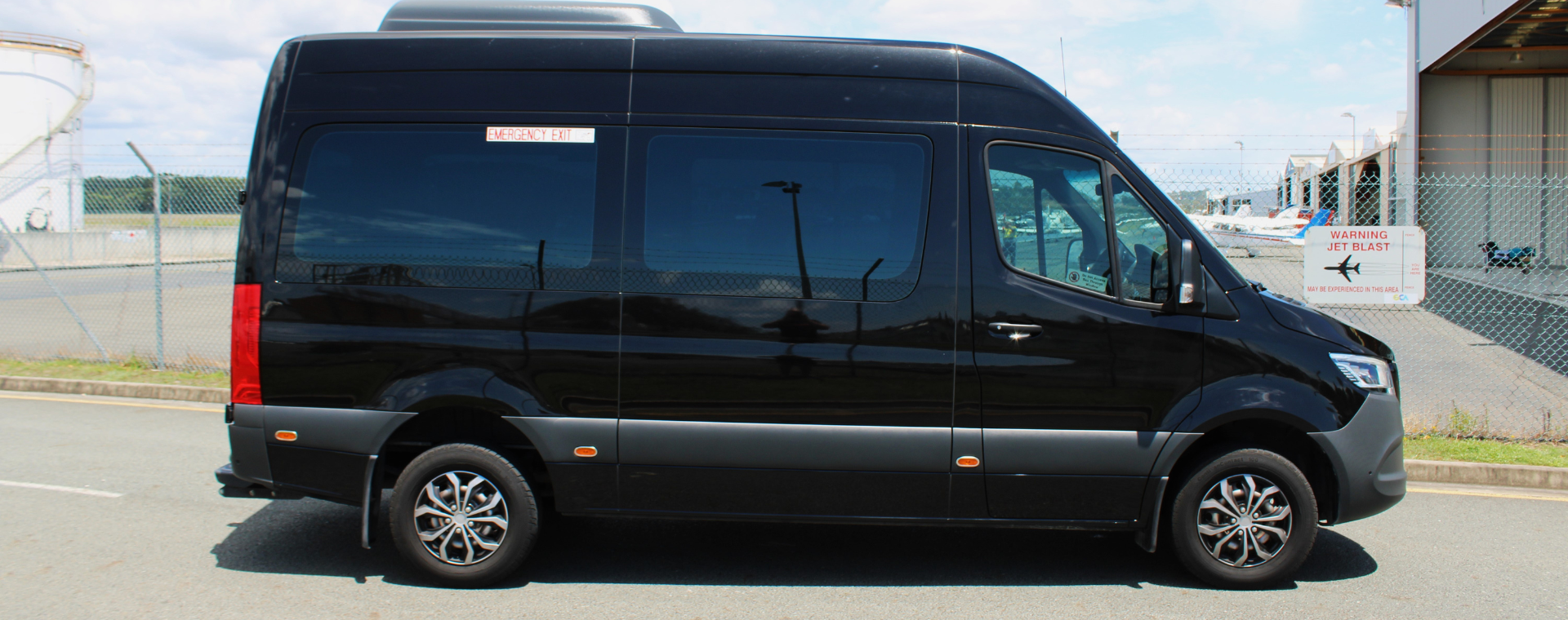 Empire travel group - Black Mercedes Sprinter